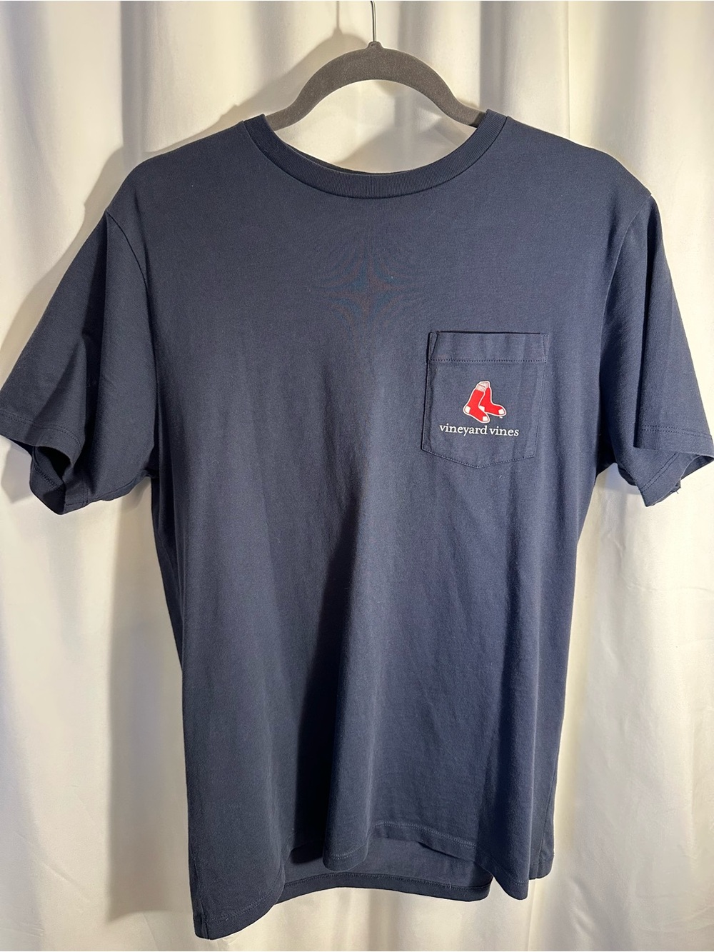 Vineyard Vines | Red Sox Navy Pocket Tee | Small